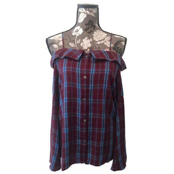 LOFT Tops - NWOT LOFT gingham shirt with shoulder cutouts